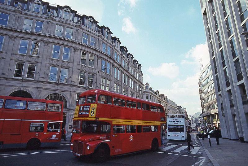 WT 2100 266-37 UK 1991.jpg